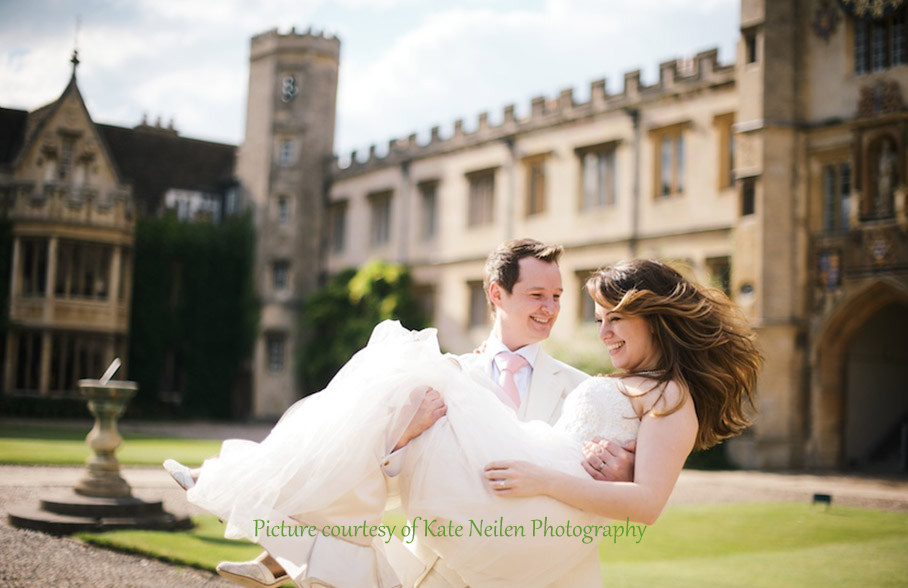 Featured Wedding Leila & Johnnie White Rose Ceremonies