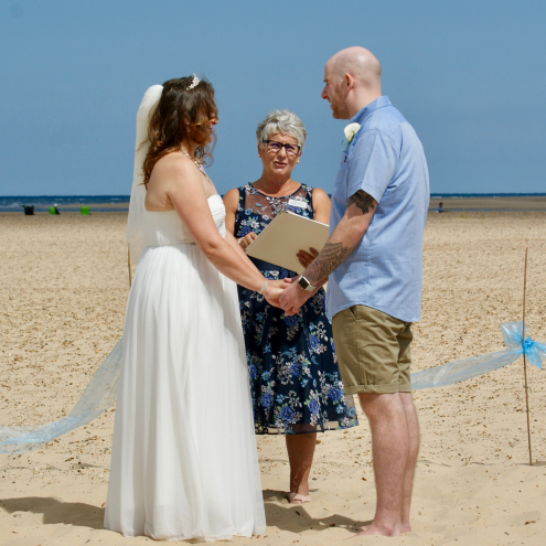 Beach Ceremony, Rebecca Waldron, White Rose Ceremonies, Celebrant