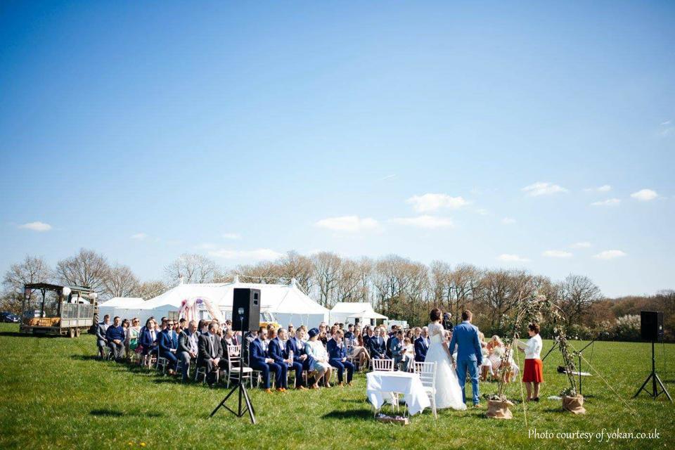 Outdoor Wedding Ceremony, wedding ceremony, celebrant, White Rose Ceremonies, Rebecca Waldron